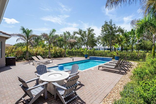 12818 SW Sea Goddess Lane, Port St. Lucie, FL 34987