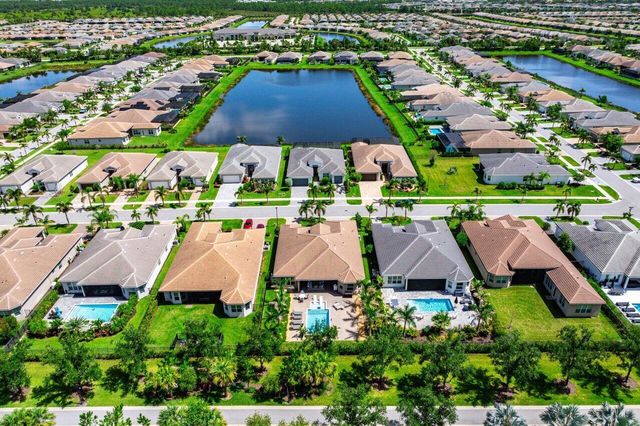 12818 SW Sea Goddess Lane, Port St. Lucie, FL 34987