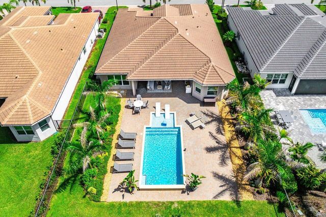 12818 SW Sea Goddess Lane, Port St. Lucie, FL 34987
