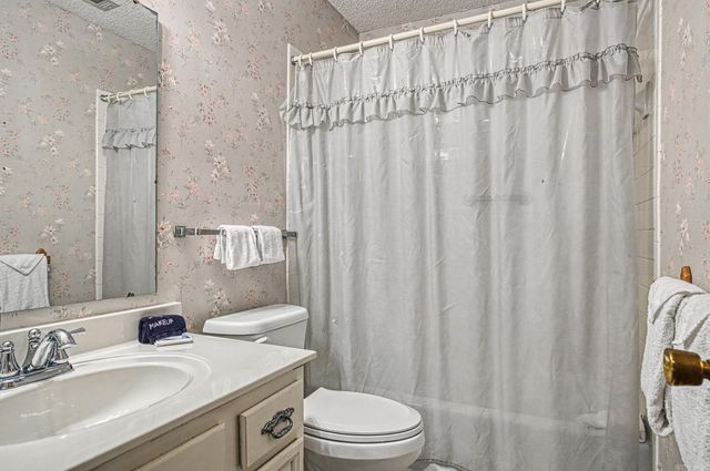 24 Orantes Place, Hot Springs Village, AR 71909