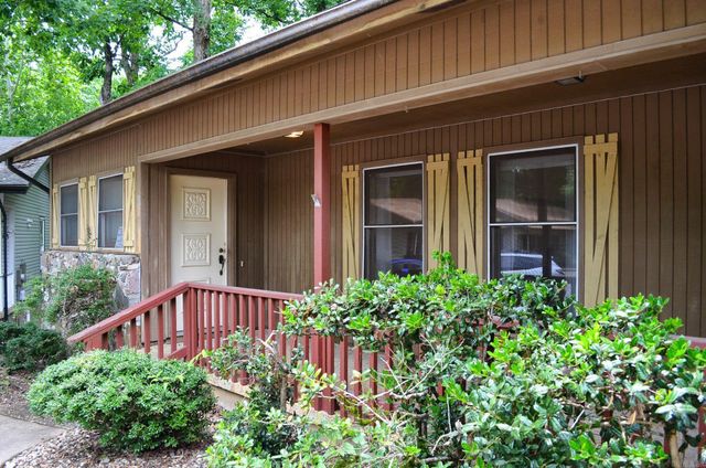 24 Orantes Place, Hot Springs Village, AR 71909