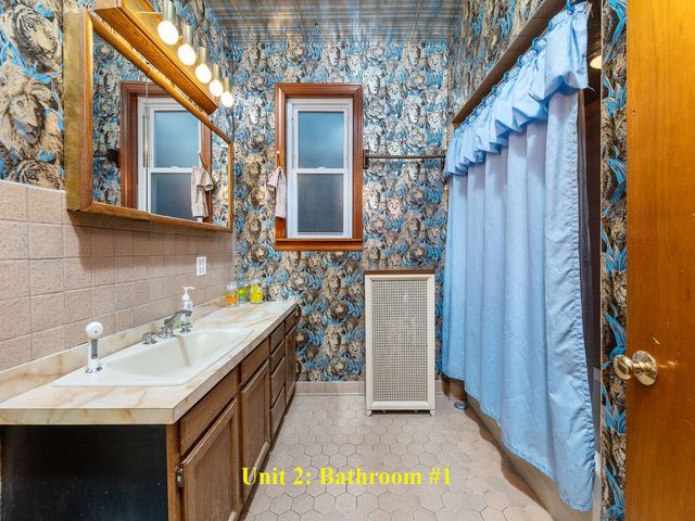 6064 N Paulina Street, Chicago, IL 60660