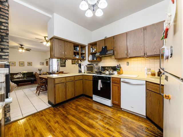 6064 N Paulina Street, Chicago, IL 60660