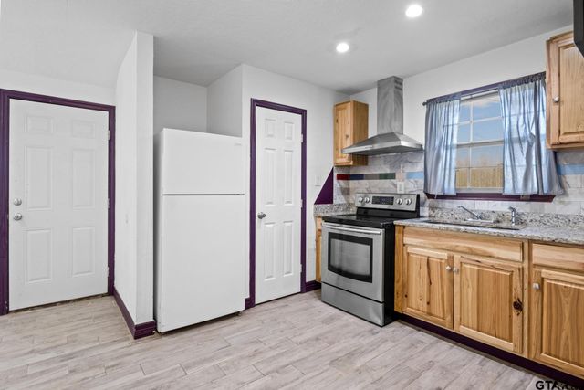 338 County Road 3010, Mt Pleasant, TX 75455