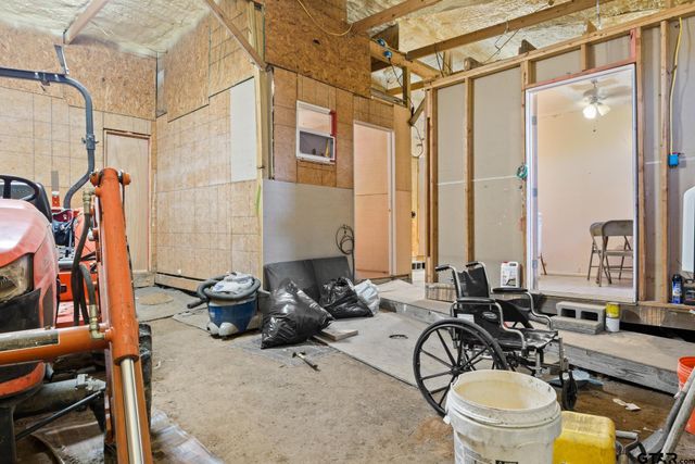 338 County Road 3010, Mt Pleasant, TX 75455