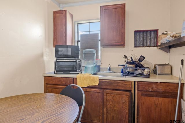 338 County Road 3010, Mt Pleasant, TX 75455