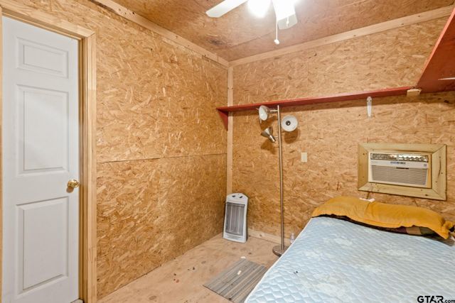 338 County Road 3010, Mt Pleasant, TX 75455