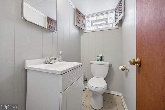 8557 CASTOR AVE, Philadelphia, PA 19152