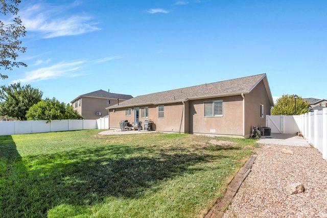 1583 S SPRING CREEK DR, Lehi, UT 84043