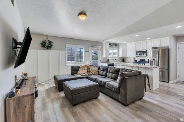 1583 S SPRING CREEK DR, Lehi, UT 84043