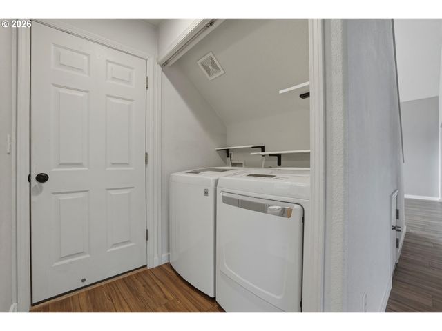 2224 N IRVINE St, Cornelius, OR 97113