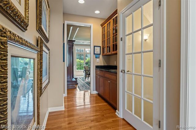 54878 Grenelefe Circle, South Lyon, MI 48178