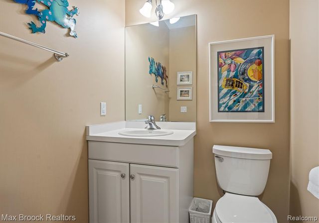 54878 Grenelefe Circle, South Lyon, MI 48178
