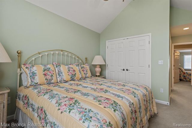 54878 Grenelefe Circle, South Lyon, MI 48178
