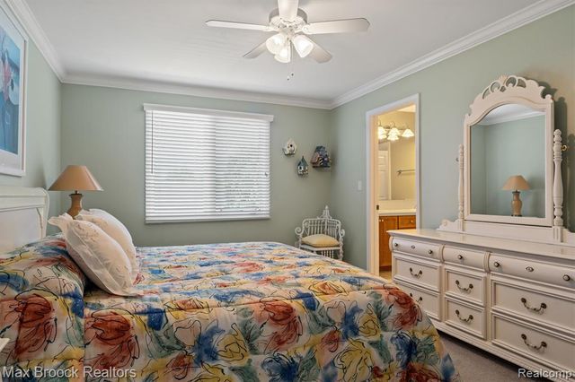 54878 Grenelefe Circle, South Lyon, MI 48178