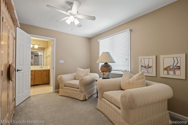 54878 Grenelefe Circle, South Lyon, MI 48178