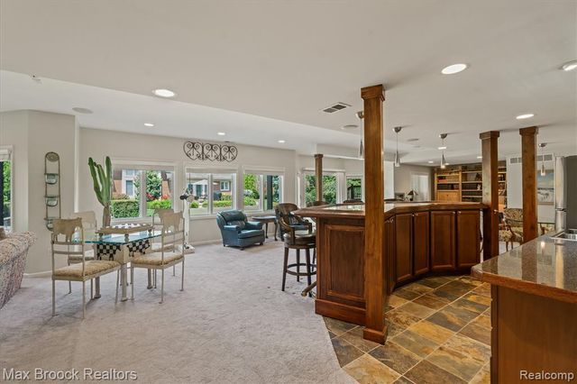 54878 Grenelefe Circle, South Lyon, MI 48178