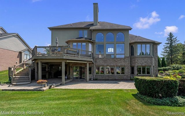 54878 Grenelefe Circle, South Lyon, MI 48178