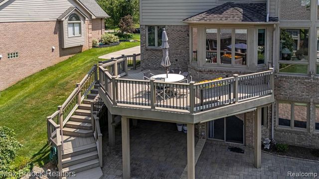54878 Grenelefe Circle, South Lyon, MI 48178