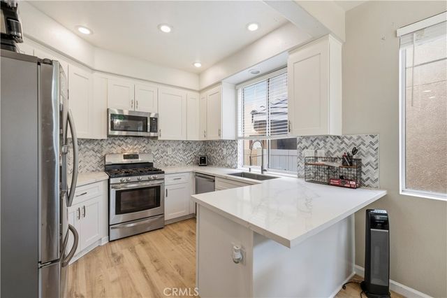 30341 Marigold, Castaic, CA 91384