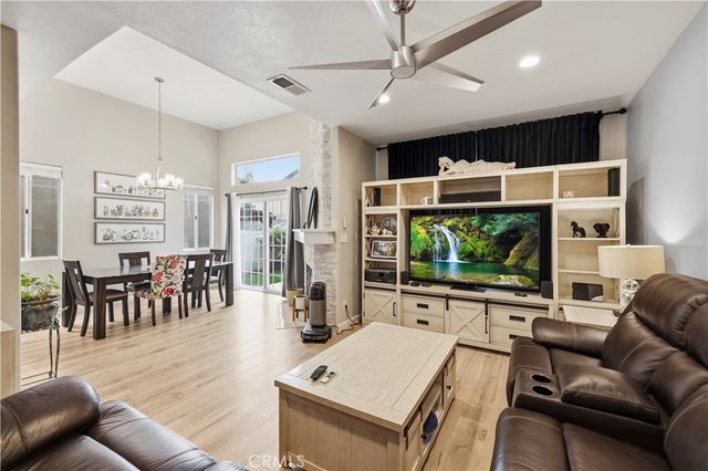 30341 Marigold, Castaic, CA 91384