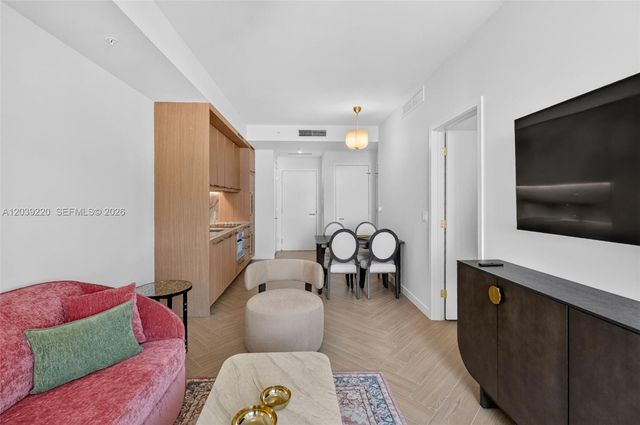 2700 NW 2ND AVE 528, Miami, FL 33127