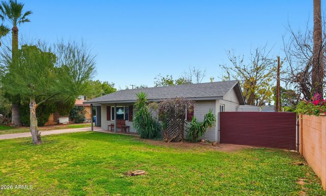 3011 E YALE Street, Phoenix, AZ 85008