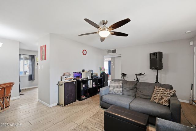 3011 E YALE Street, Phoenix, AZ 85008