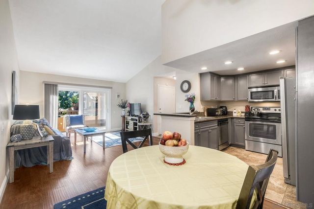 15293 Maturin Dr 91, San Diego, CA 92127