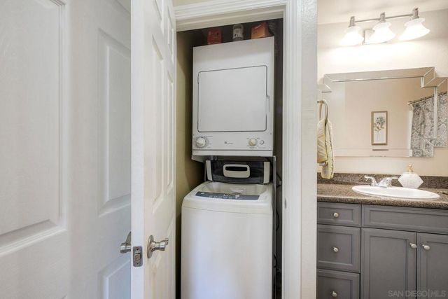 15293 Maturin Dr 91, San Diego, CA 92127