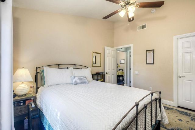 15293 Maturin Dr 91, San Diego, CA 92127