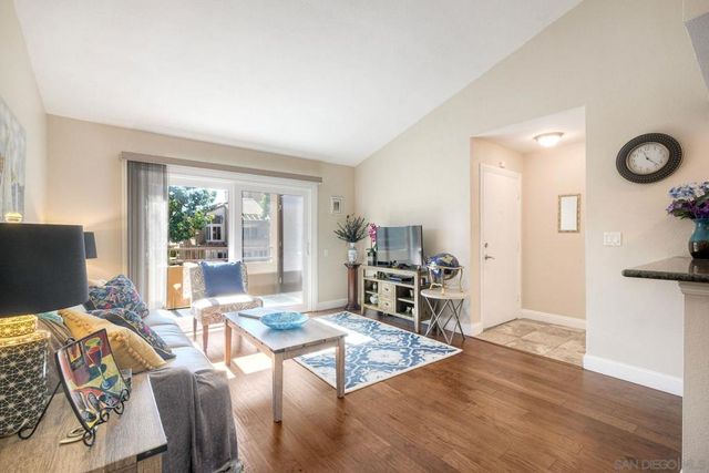 15293 Maturin Dr 91, San Diego, CA 92127