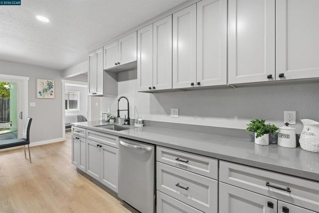 734 Warford Ave, Vallejo, CA 94591