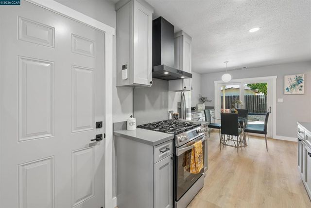 734 Warford Ave, Vallejo, CA 94591