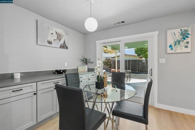 734 Warford Ave, Vallejo, CA 94591