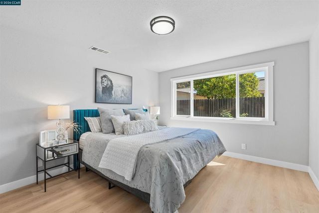 734 Warford Ave, Vallejo, CA 94591