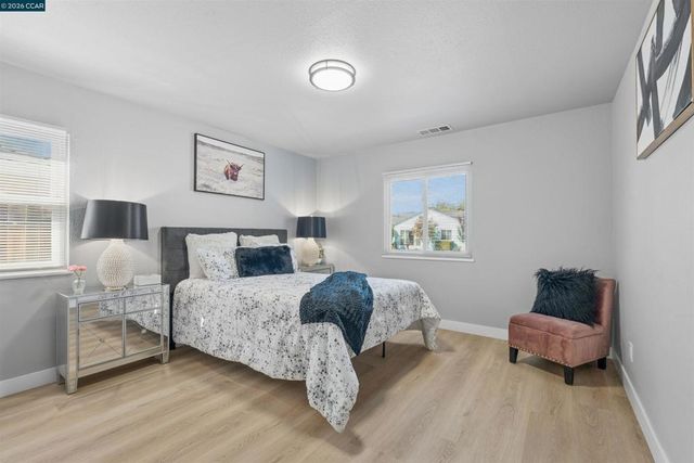 734 Warford Ave, Vallejo, CA 94591