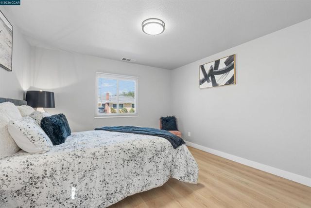 734 Warford Ave, Vallejo, CA 94591