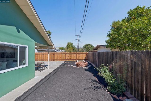 734 Warford Ave, Vallejo, CA 94591