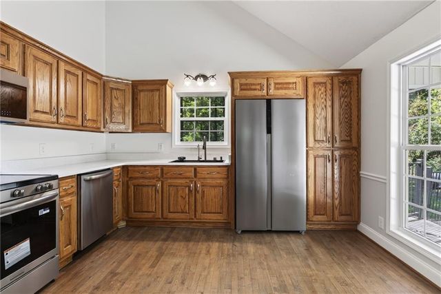 825 Rue Fluer De Lis, Lavonia, GA 30553