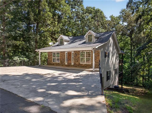 825 Rue Fluer De Lis, Lavonia, GA 30553