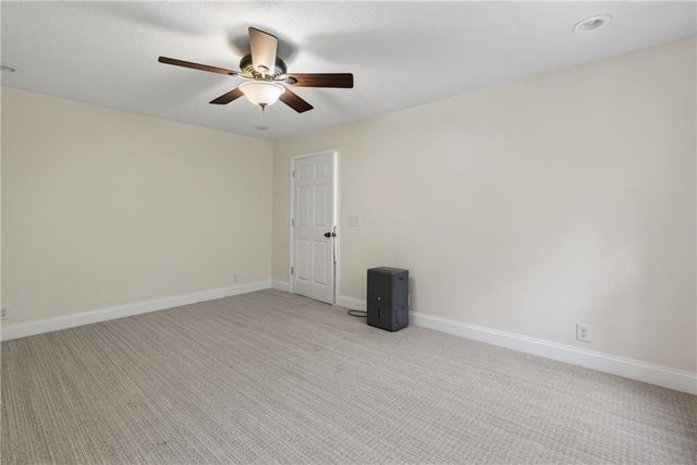 825 Rue Fluer De Lis, Lavonia, GA 30553