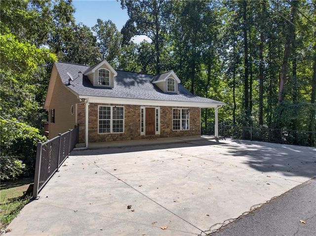 825 Rue Fluer De Lis, Lavonia, GA 30553