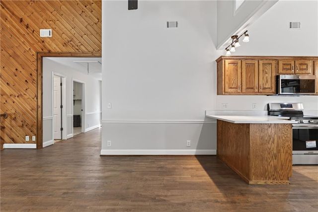825 Rue Fluer De Lis, Lavonia, GA 30553