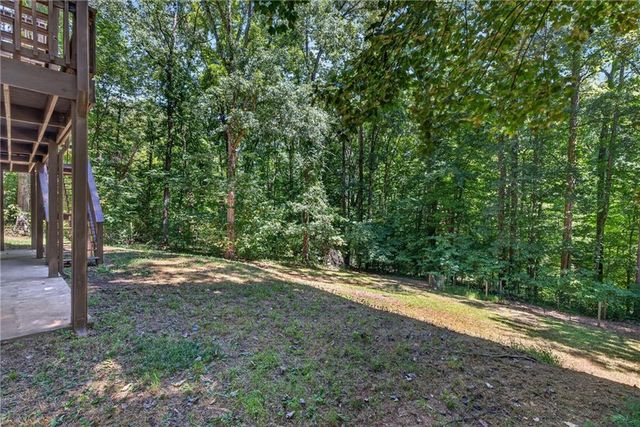 825 Rue Fluer De Lis, Lavonia, GA 30553