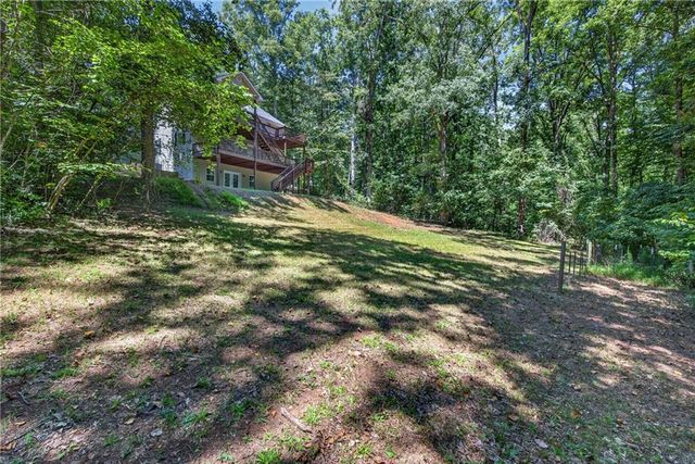 825 Rue Fluer De Lis, Lavonia, GA 30553