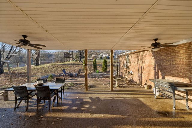 109 Timber Trl, Hendersonville, TN 37075