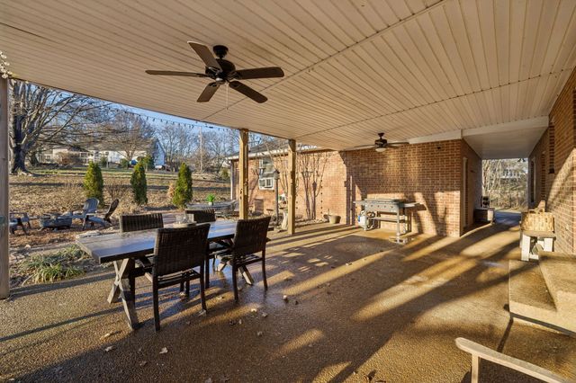 109 Timber Trl, Hendersonville, TN 37075