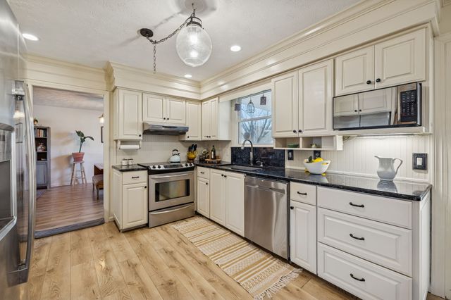 109 Timber Trl, Hendersonville, TN 37075