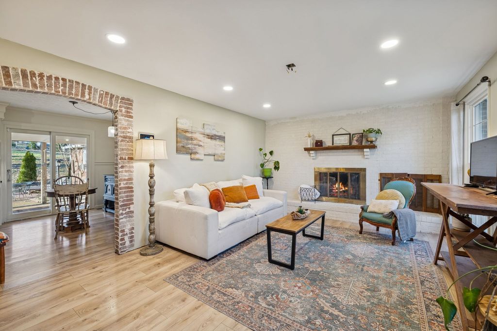 109 Timber Trl, Hendersonville, TN 37075